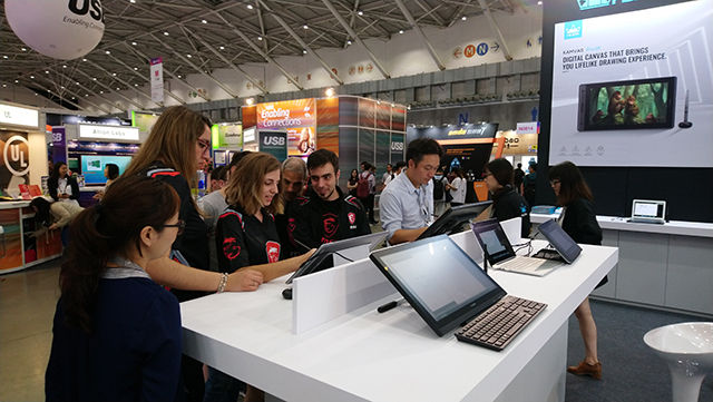 众人体验中的正是新品Kamvas Pro 16