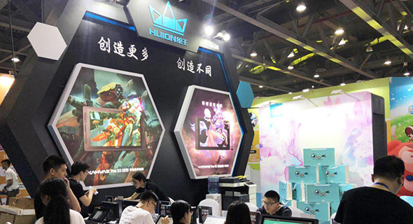 绘王（HUION）亮相萤火虫漫展，新款数位屏狂吸睛